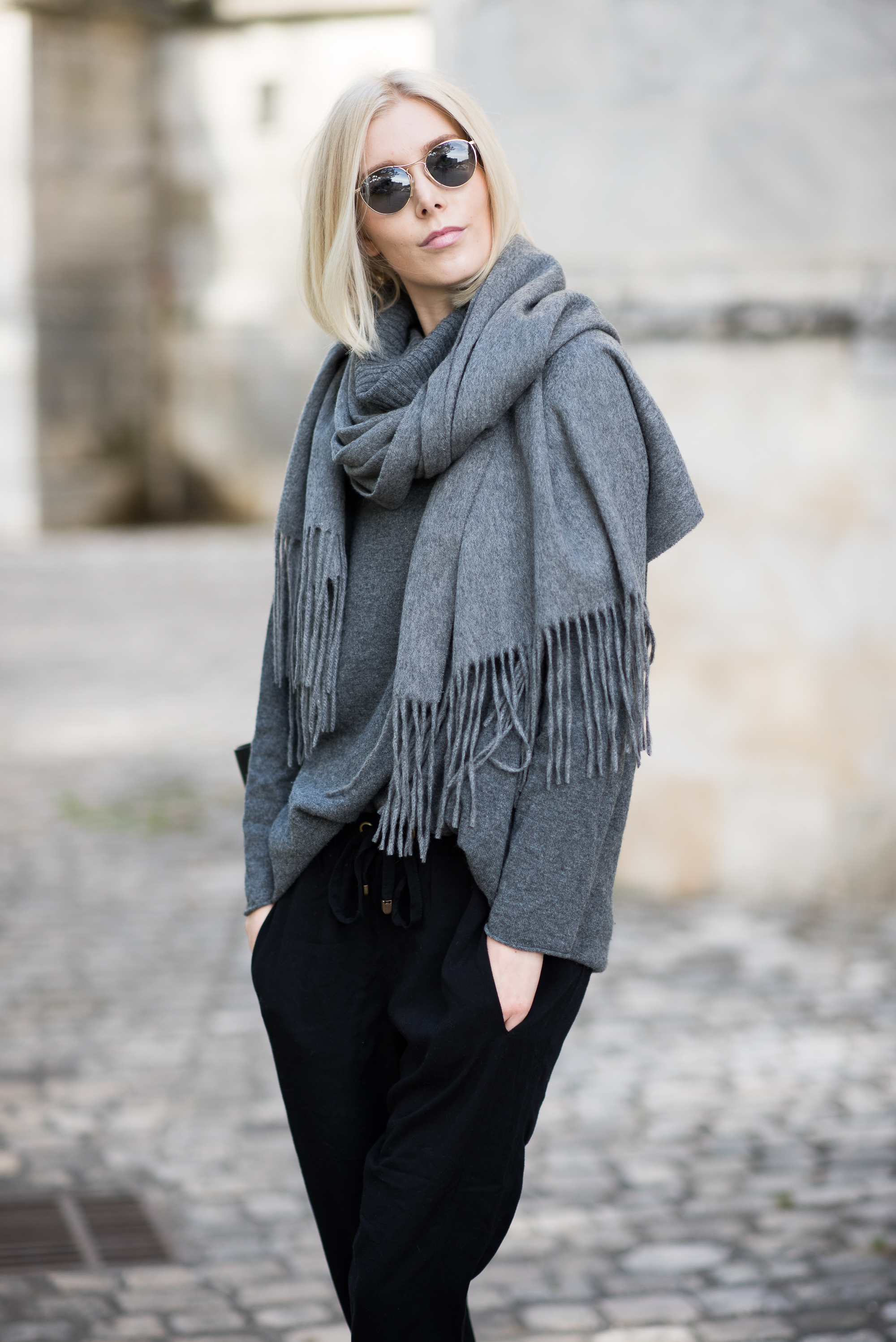 balmuir-highland-grey-cashmere-scarf-6