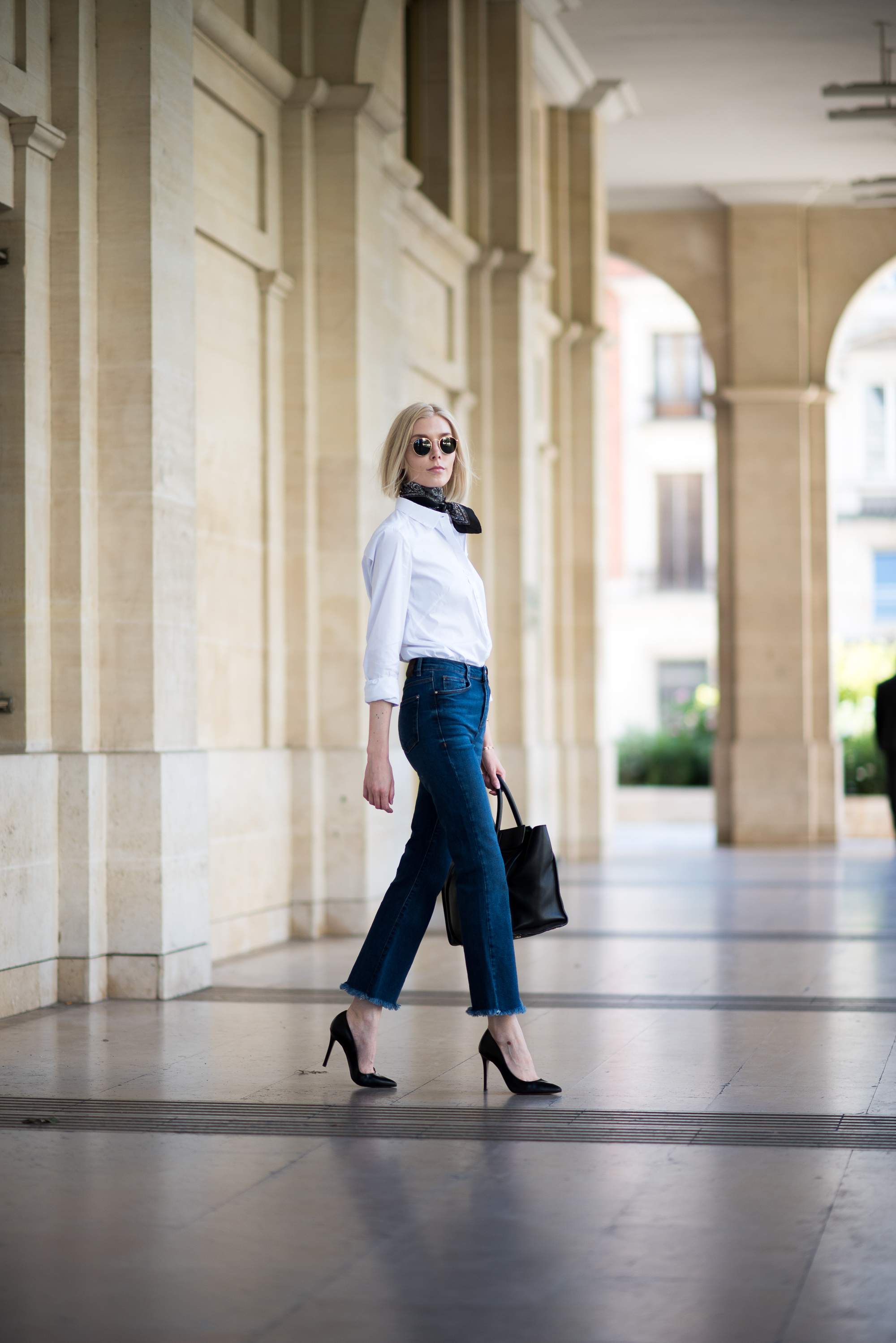 how-to-wear-a-white-shirt-in-different-ways-20