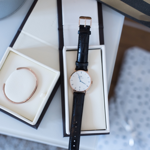 Daniel Wellington Watch 2 1