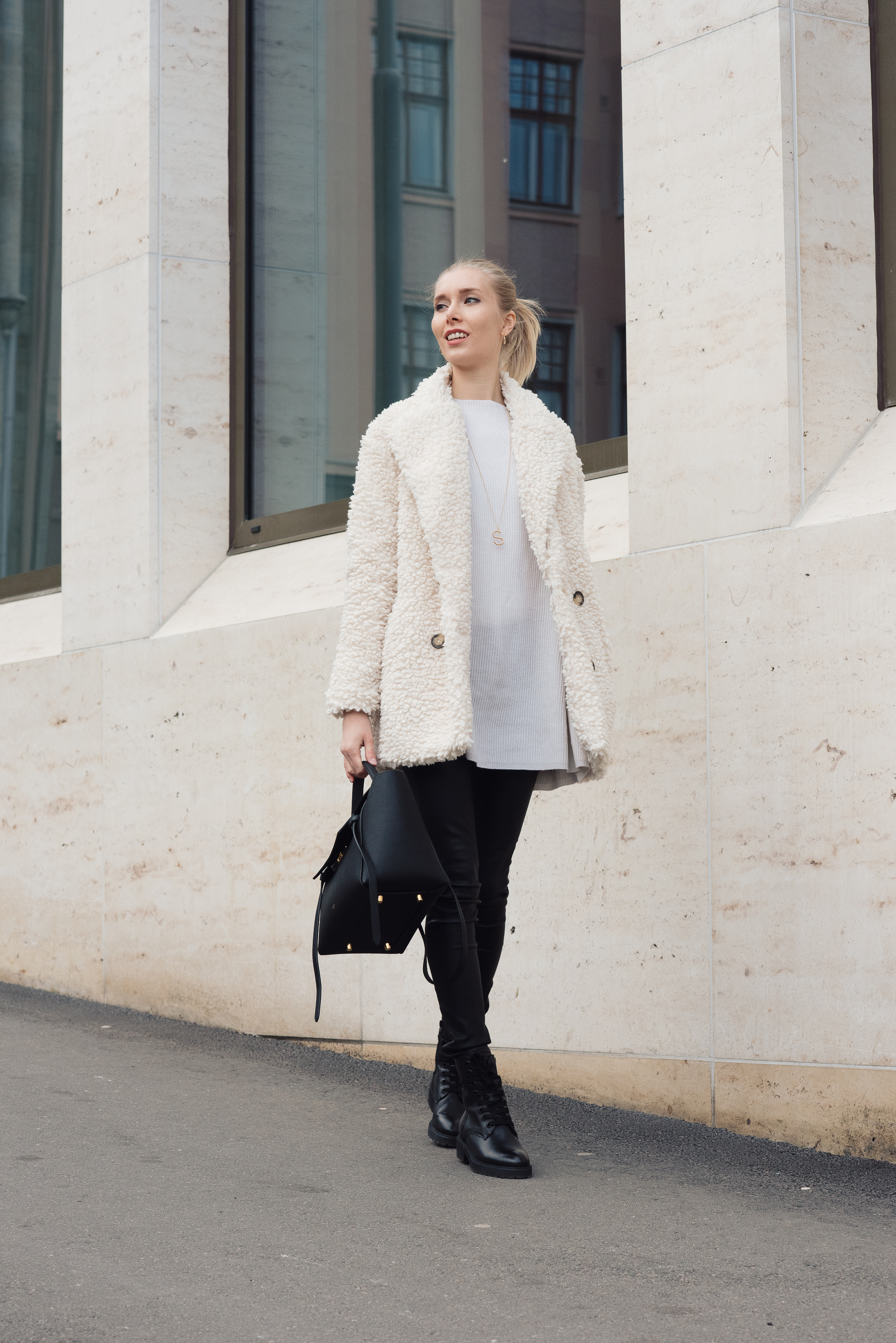 Style Plaza White Coat Outfit