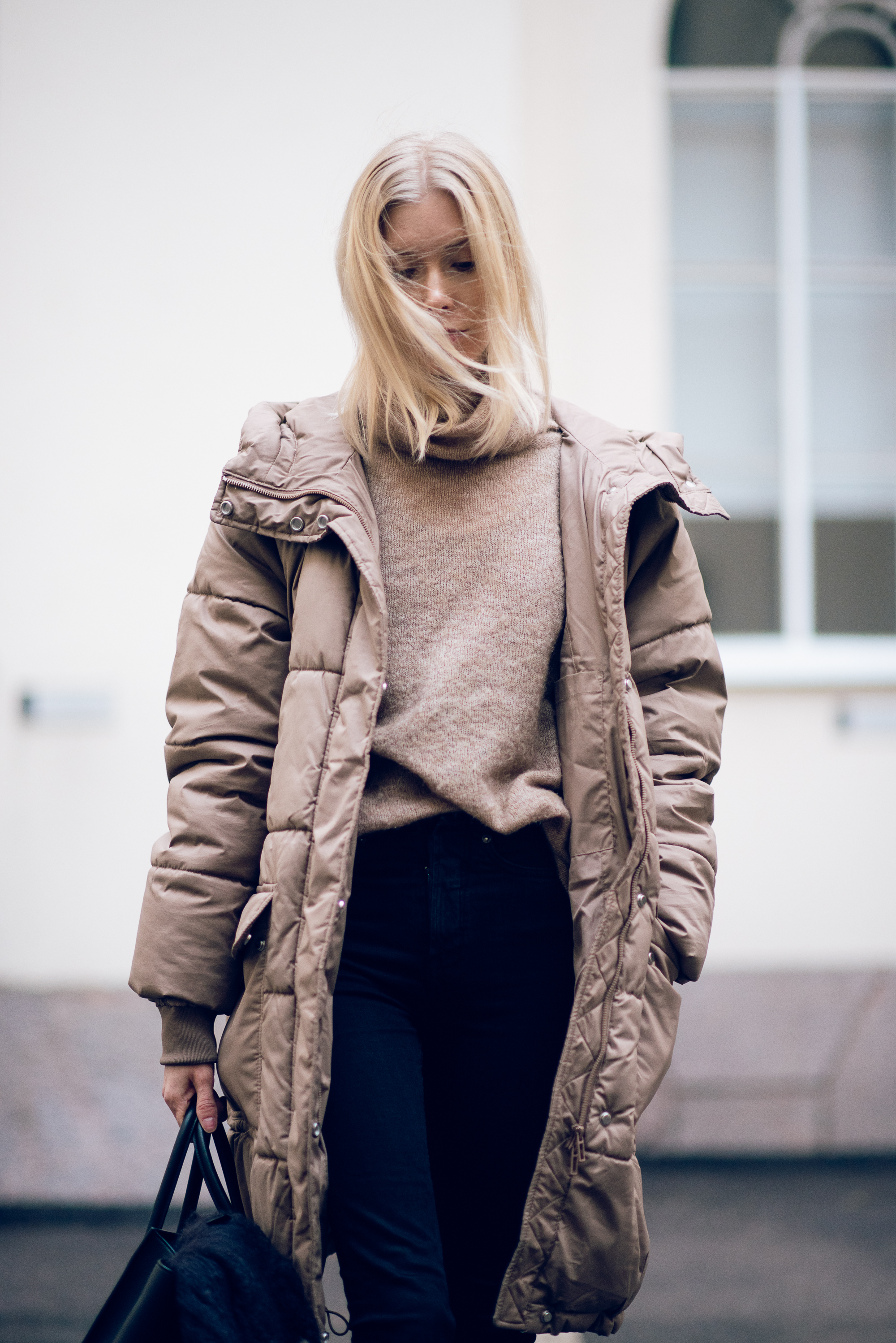 Beige Puffer Style Plaza 11